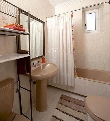 Quarto em Acomodações Particulares Far Out Inn San Sebastián